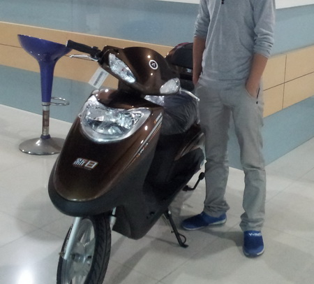 合买新款NBA票”集票换礼“ 无锡小伙喜赢电动车2.jpg