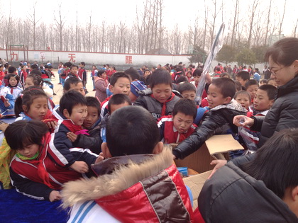 ”公益体彩 快乐操场“走进连云港东海陈栈小学 (9).jpg